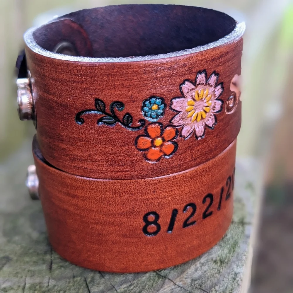 Bracelets - Picture 4 of 7